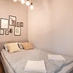 D71 Superior Apartments, Location, By Bqa