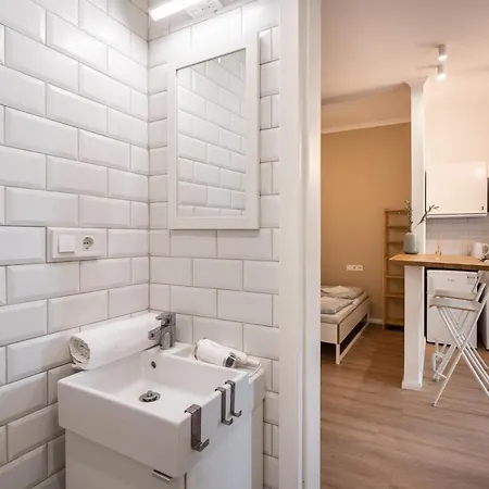D71 Superior Apartments, Location, By Bqa *