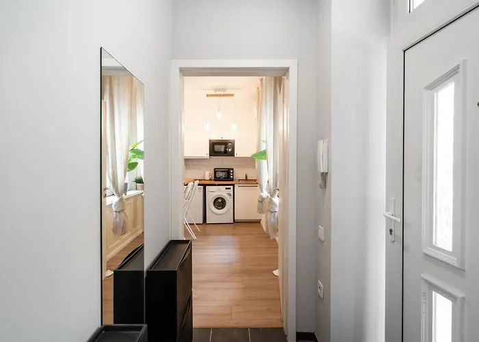 D71 Superior Apartments, Location, By Bqa Apartmán *